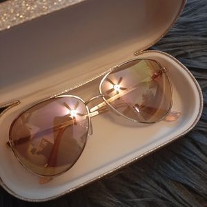 Sunglasses with sunglasses case